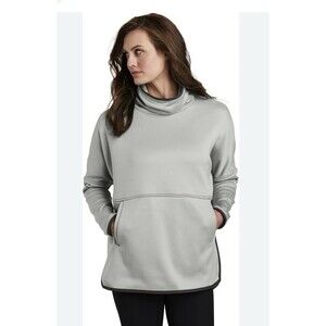 The North Face Ladies Canyon Flats Stretch Poncho, size S/P -M/M